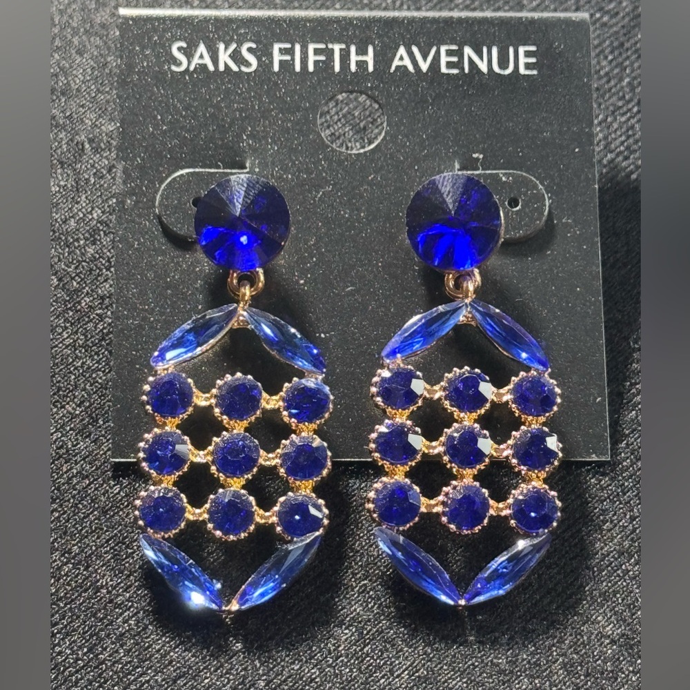 Glamorous Saks Fifth Avenue Blue Crystal Post With Dangle Waffle Design 2in